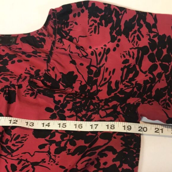 The Limited Red & Black Velvet Embossed Top Sz. small - Picture 6 of 8